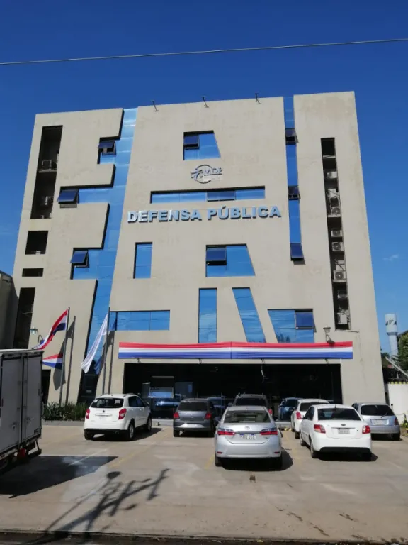 VENDO EDIFICIO S AVDA ARTIGAS CON SALIDA A 2 CALLES — foto 2