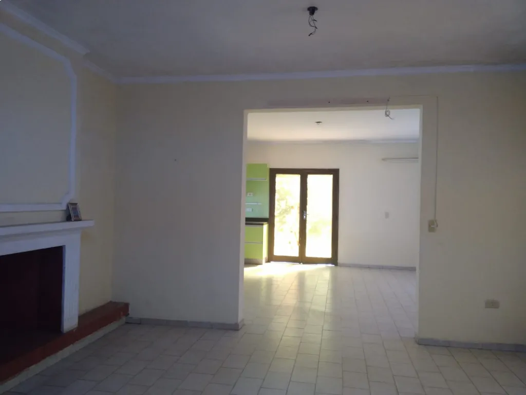 VENDO MANSION EN BARRIO SAJONIA — foto 3
