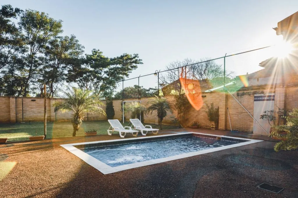 Vendo Amplia Residencia en Fernando de la Mora. — foto 3