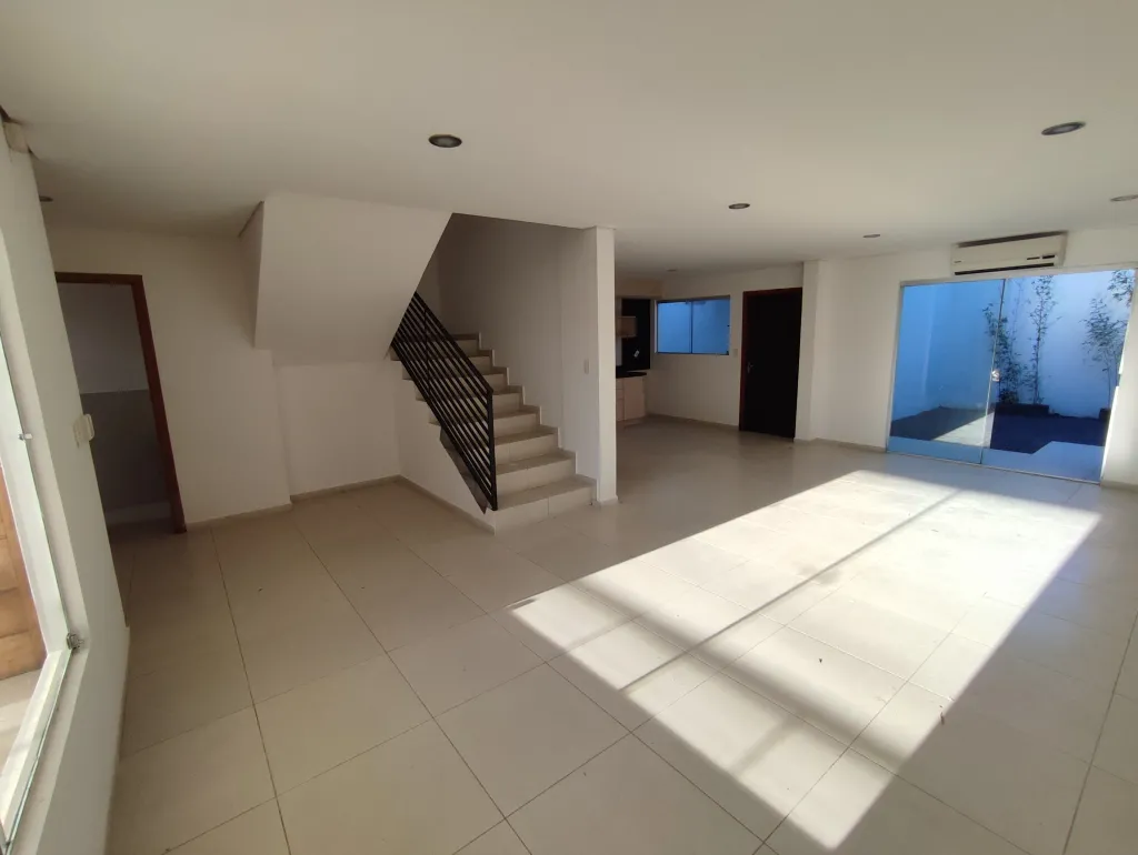 Alquilo dúplex zona primer Presidente — foto 2