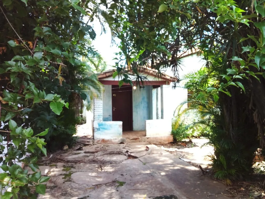 Casa antigua SOBRE ASFALTO en VILLA ELISA, a cuadras de Acceso Sur y Def del Chaco. — foto 2