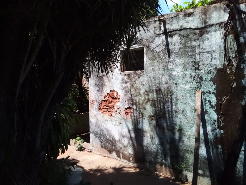 Casa antigua SOBRE ASFALTO en VILLA ELISA, a cuadras de Acceso Sur y Def del Chaco. — foto 3