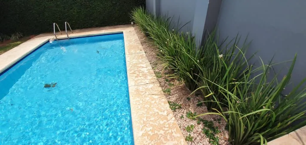 VENDO INTERESANTE INMUEBLE PARA RESIDENCIA, OFICINAS O INVERSION — foto 2