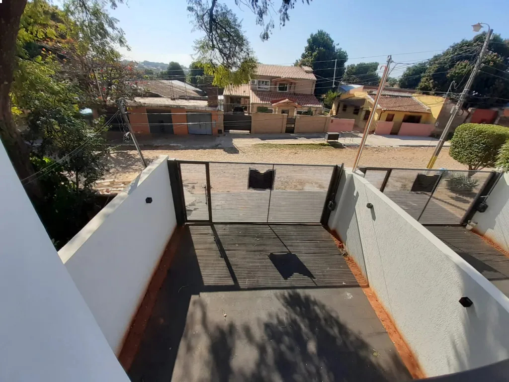 VENDO DUPLEX A ESTRENAR A MEDIA CUADRA DE BRUNO G — foto 3