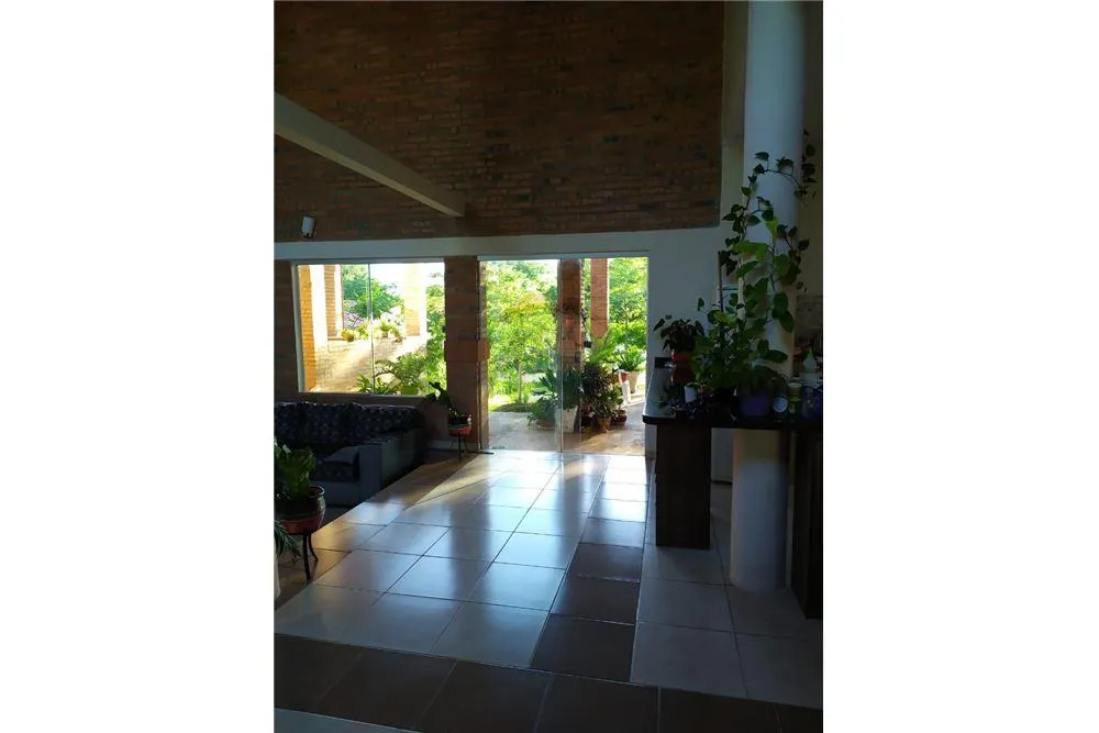 SE VENDE CASA CON AMPLIO EN SAN ANTONIO — foto 2