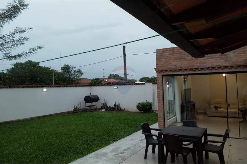 VENDO RESIDENCIA EN BARRIO SANTA ANA — foto 2