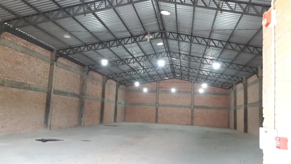 Se alquila depósito en Mariano Roque Alonso — foto 2