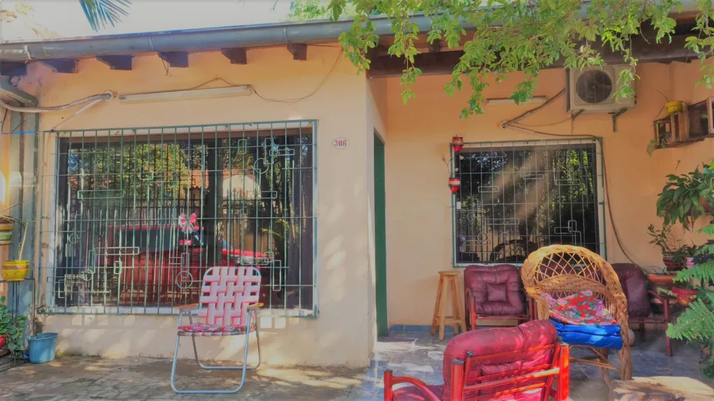 CASA EN SAN LORENZO, MUY BUENA UBICACION — foto 2