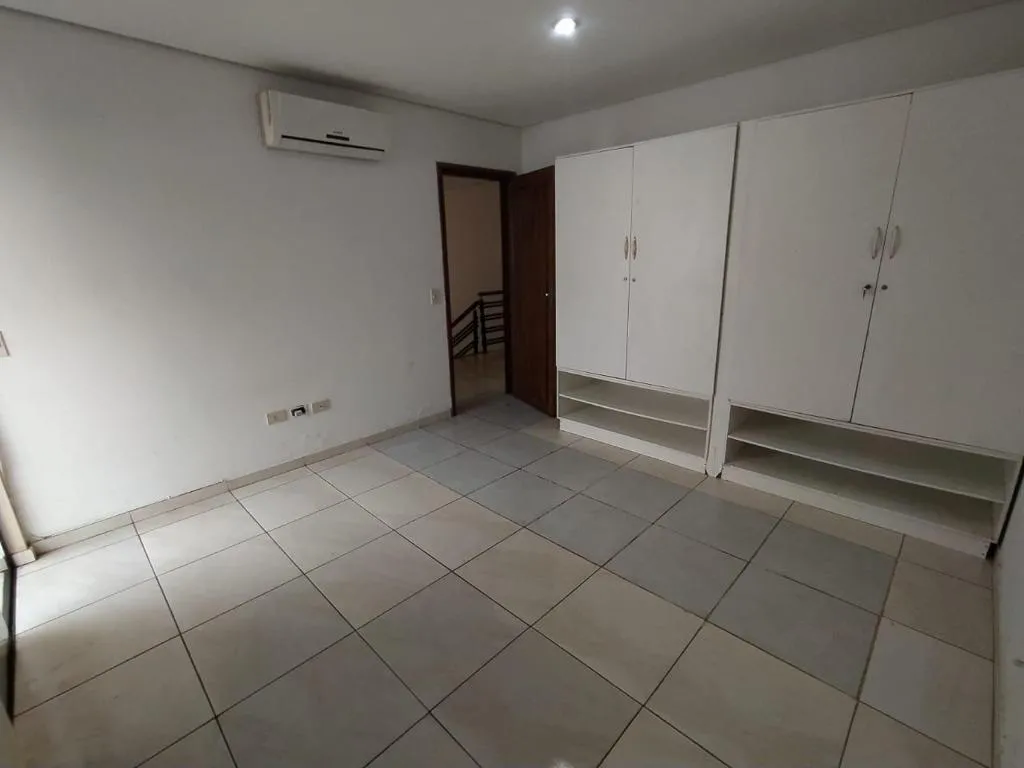 Hermosa casa en perfecto estado — foto 2