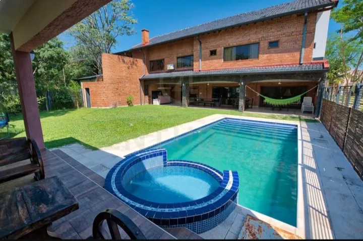 Vendo Imponente Residencia en el Rakiura Country Club! — foto 2