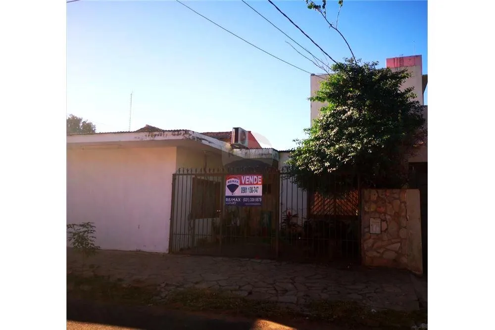 CASA EN EL CENTRO DE LAMBARÉ — foto 2
