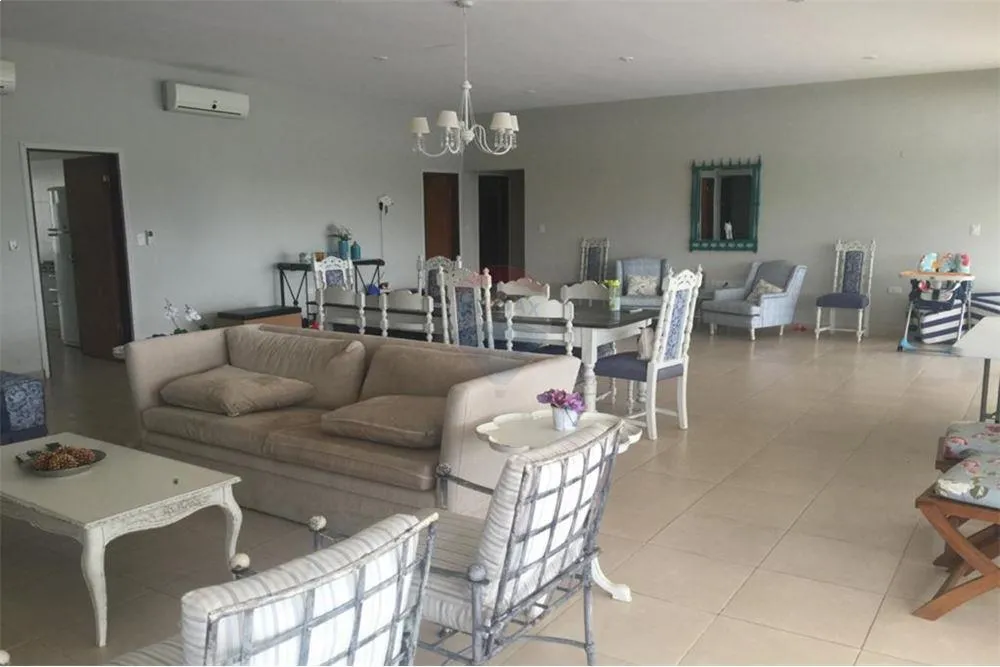 Hermosa casa de verano, casi nueva en terreno de mas de 1.772 mts2 — foto 3