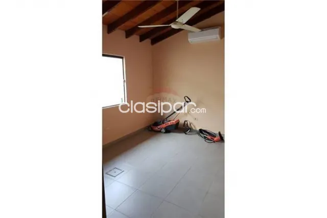 En Venta Casa en Lambare c. Piscina de agua salada — foto 3