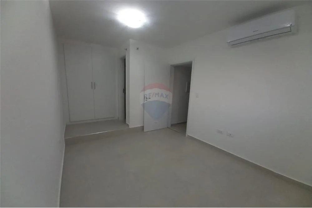 Depa tipo Duplex en edificio Zenith Felix Bogado — foto 2