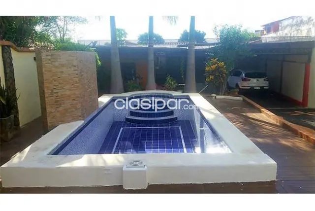 ¡HERMOSA Y AMPLIA CASA CON PISCINA EN REPUBLICANO! — foto 2