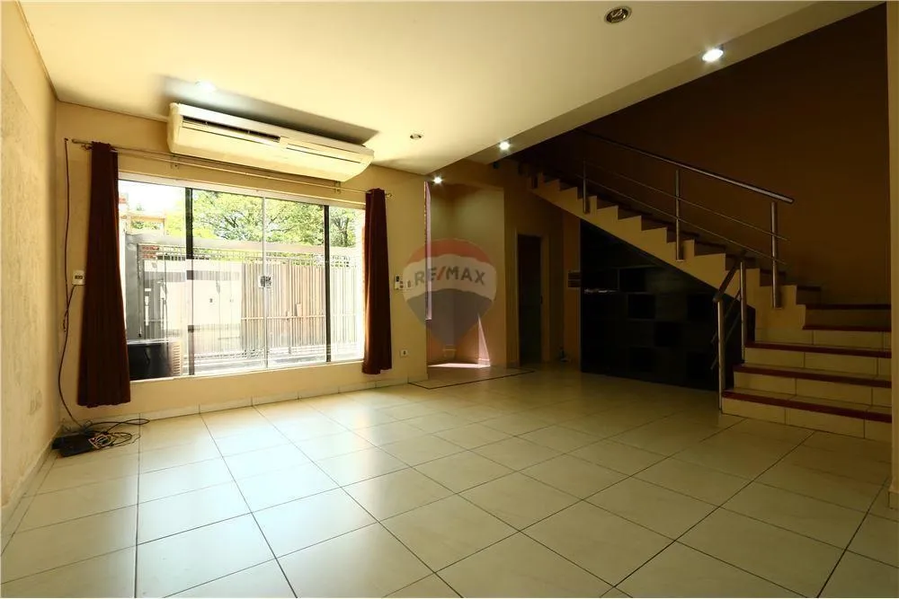 VENDO DUPLEX HACIA LA AVDA. RODRIGUEZ DE FRANCIA — foto 3