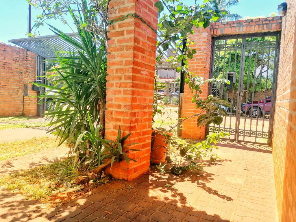 Gs. 3.500.000 Duplex en Alquiler - Villa Adela - Luque — foto 2