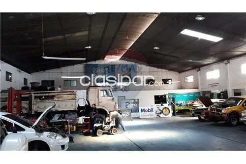 Imponente Tinglado con Oficinas sobre Felix Bogado — foto 3