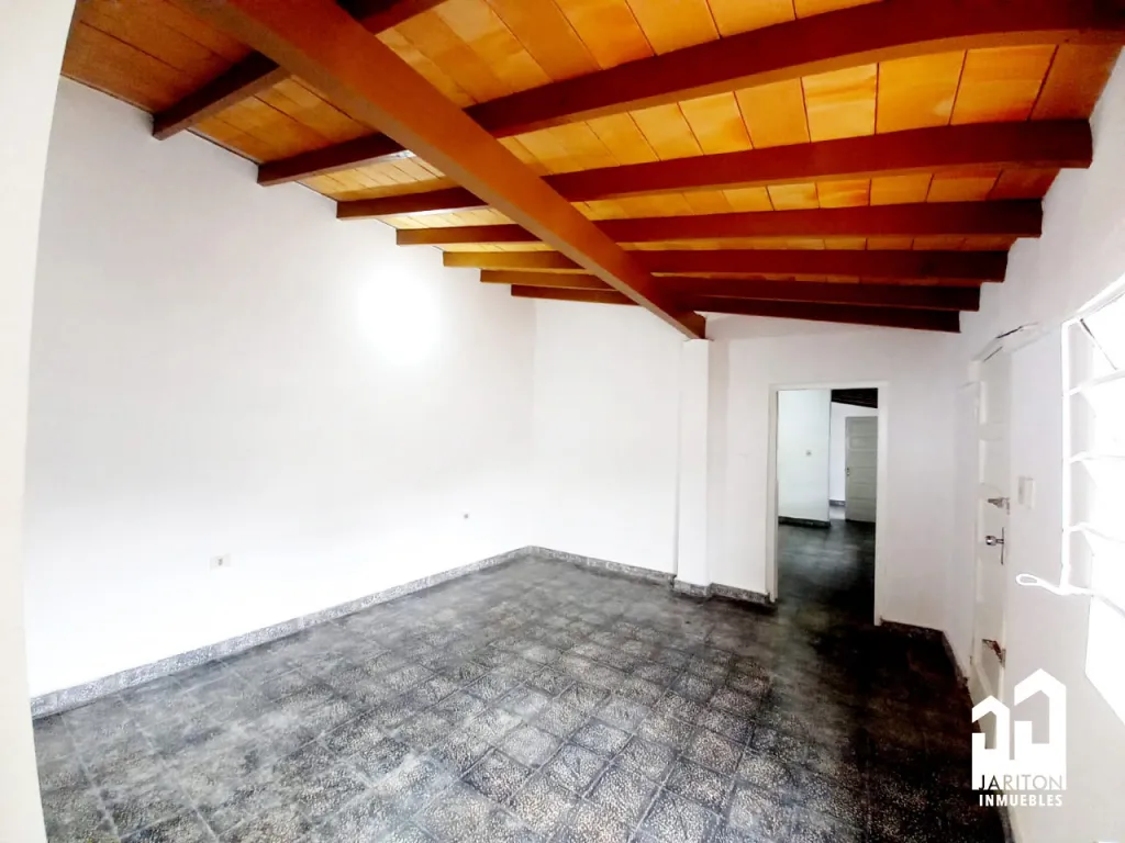 VENTA DE CASA EN BARRIO ROBERTO L. PETIT L. PETIT — foto 3