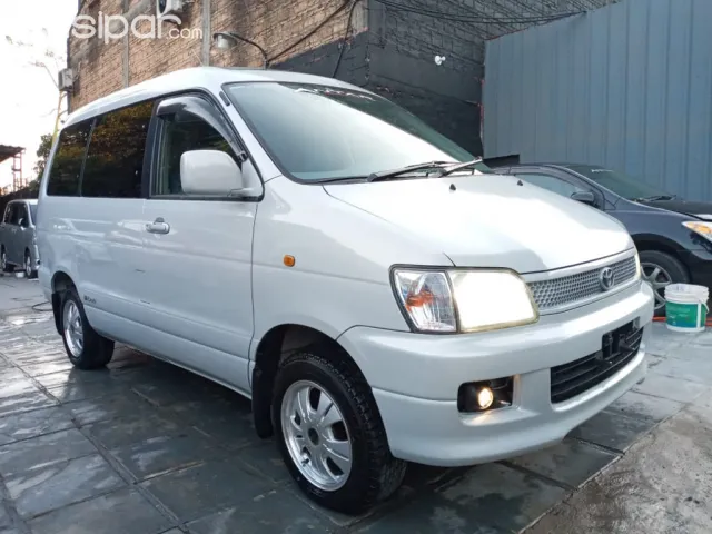 Toyota Noah 1997 - foto 2