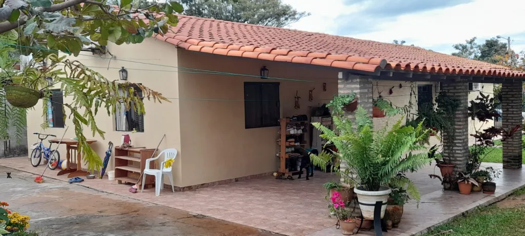 Vendo casa en Lambaré - 4 Mojones — foto 2