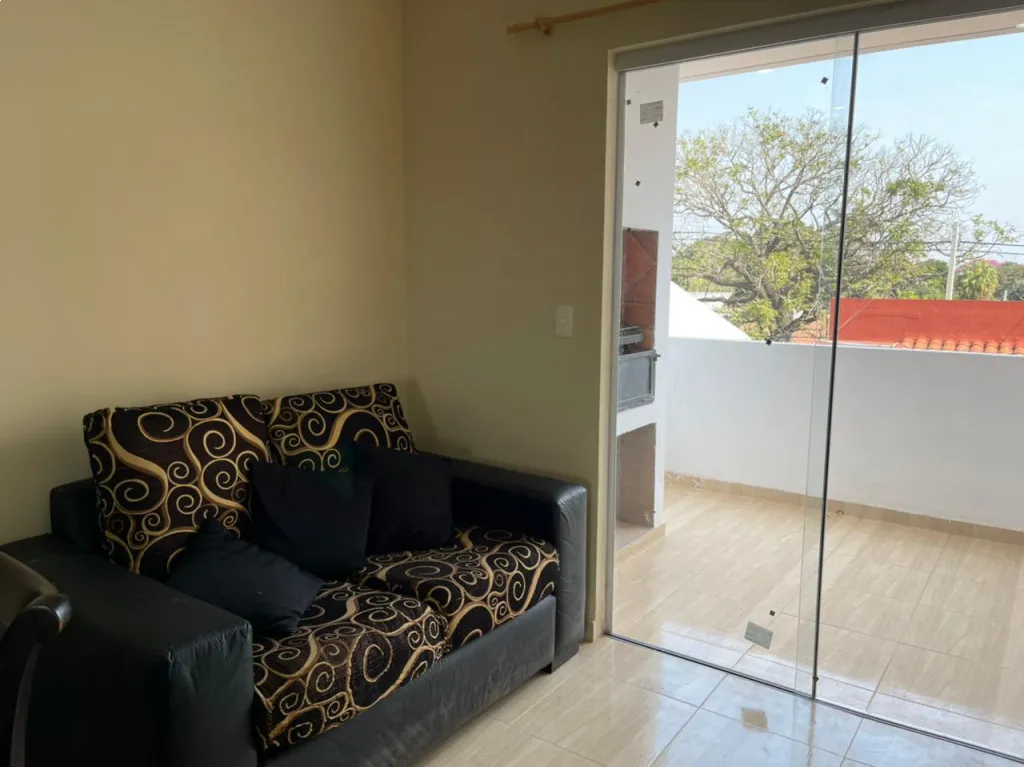 DEPARTAMENTO AMOBLADO ZONA SUPER6 - LAMBARÉ — foto 3