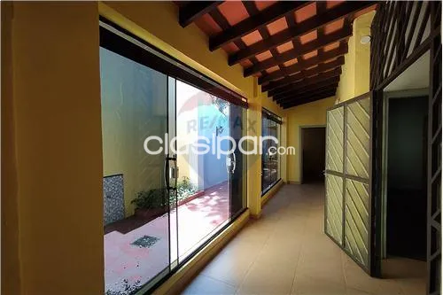 Casa en Barrio Jara 3 dorm. 320m2 — foto 3