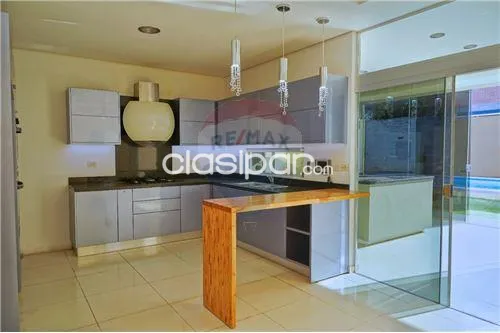 Residencia en barrio Las Golondrinas — foto 2