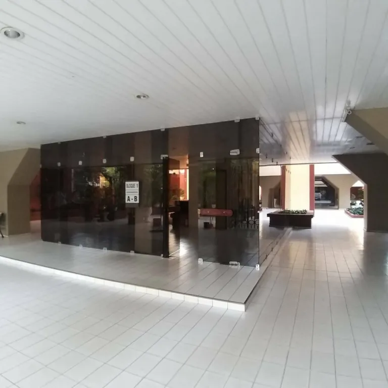 VENDO DEPARTAMENTO EN EDIFICIO ITALIA ZONA CENTRO FRENTE A PLAZA ITALIA — foto 2