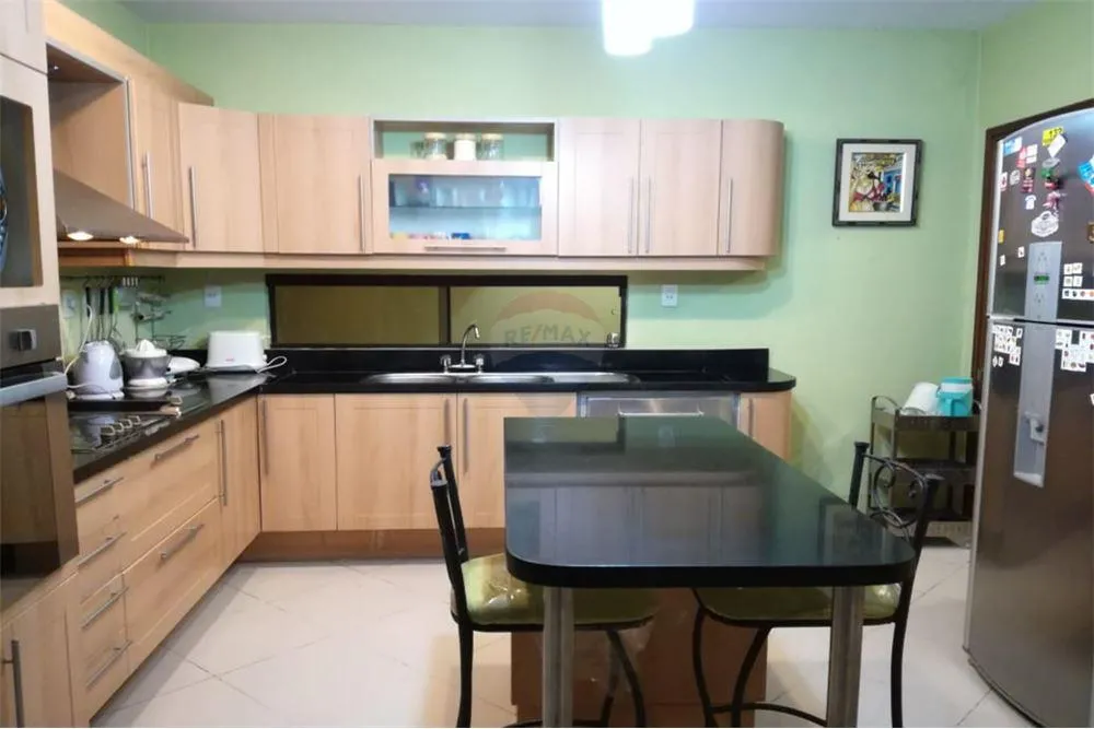 Vendo hermosa Residencia en Lambaré - 285.000 USD. — foto 3