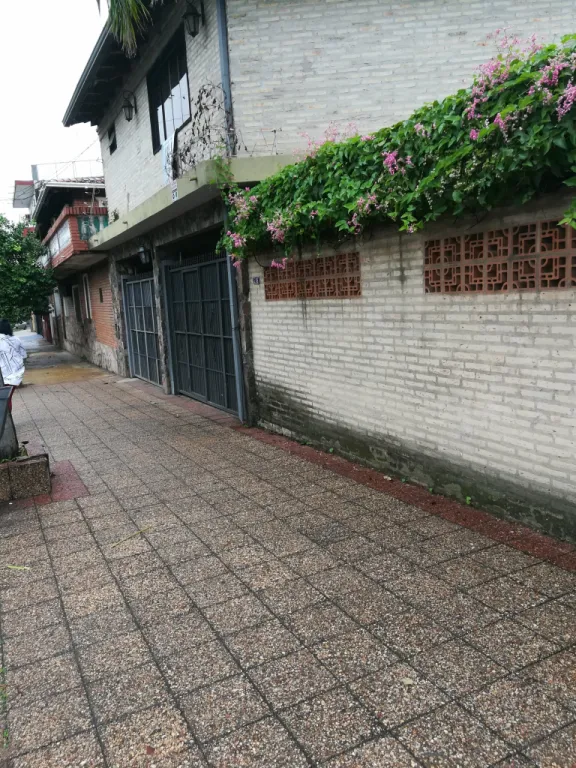 A PASOS DE CARLOS A.LOPEZ Y COLON! IDEAL PARA VIVIENDA, OFICINA O EDIFICIO! — foto 2