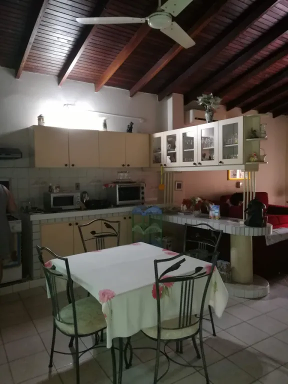 A PASOS DE CARLOS A.LOPEZ Y COLON! IDEAL PARA VIVIENDA, OFICINA O EDIFICIO! — foto 3