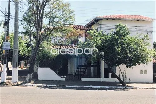 CASA CON PILETA ZONA MUNICIPALIDAD LAMBARÉ — foto 3