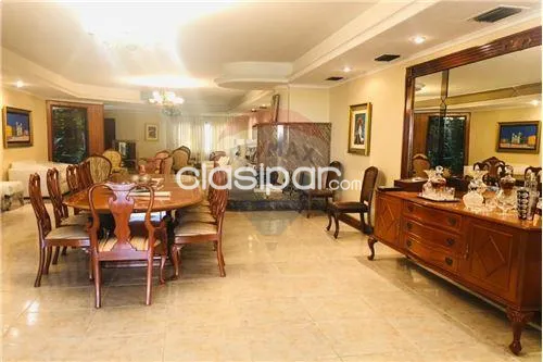 IMPONENTE RESIDENCIA 5 DORM. EN MCAL ESTIGARRIBIA — foto 3