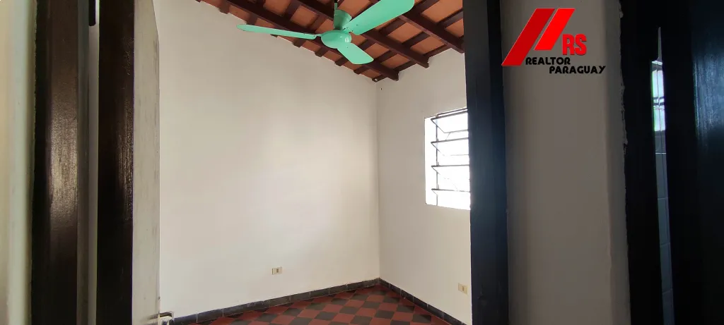 Terreno 240m2 - Casa 99m2 - En Fernando De La Mora Zona Sur — foto 2