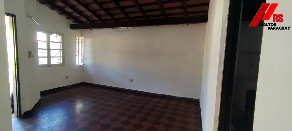 Terreno 240m2 - Casa 99m2 - En Fernando De La Mora Zona Sur — foto 3