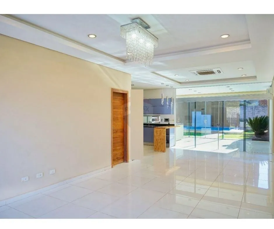 Vendo Hermosa Residencia en esquina Loma Pyta 320,000 USD — foto 2