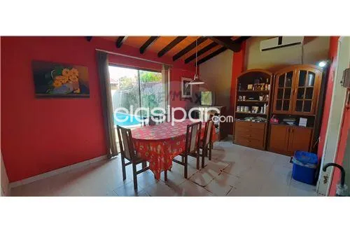 Vendo hermosa residencia en Palma Loma, Luque - 1.250.000.000 Gs — foto 3