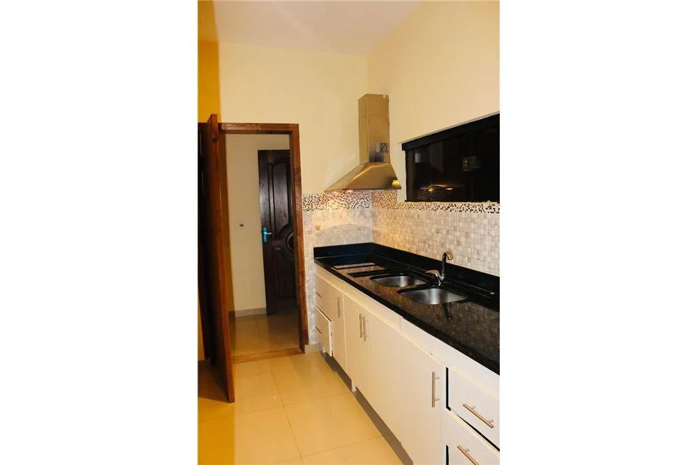 Vendo hermoso dúplex en Luque - 700.000.000 Gs. — foto 2