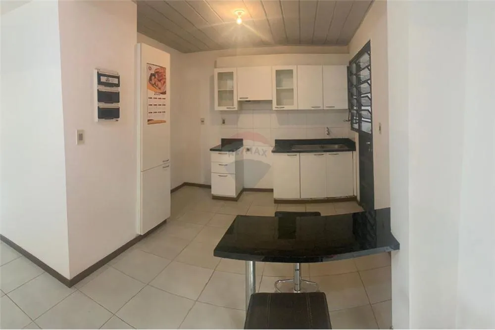 Vendo amplio dúplex en San Lorenzo - 160.000 USD. — foto 3