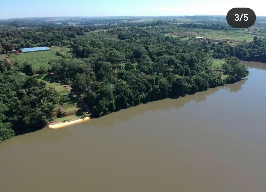 VENDO 3 TERRENOS SOBRE EL RIO ACARAY 1700 METROS CUADRADOS, CADA UNO 90 US CONTADO. — foto 2