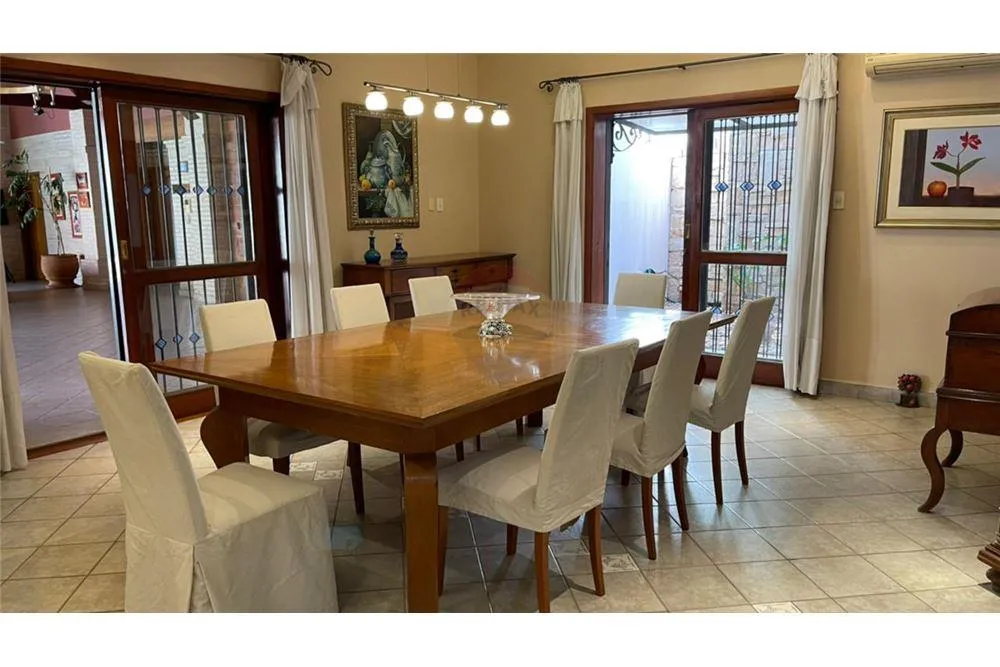 Residencia zona Barrio Jara 780,000 USD — foto 2