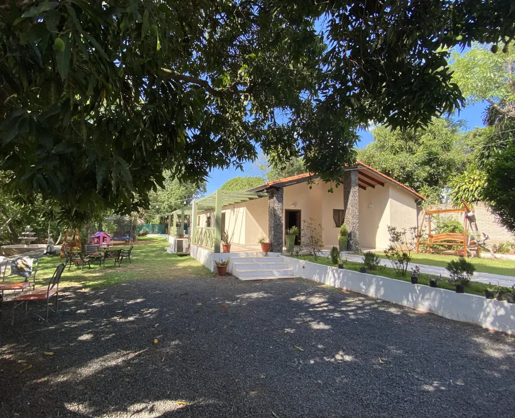 CASA EN CAACUPÉ — foto 2