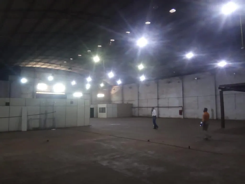 ALQUILO Amplio depósito en Zona Céntrica de CDE (Ex TABACOS DEL PARAGUAY) — foto 3