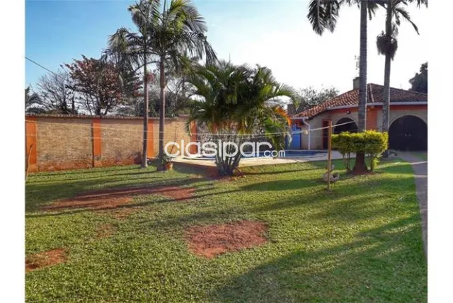 SE VENDE AMPLIA RESIDENCIA EN -BO MIRAFLORES- — foto 3