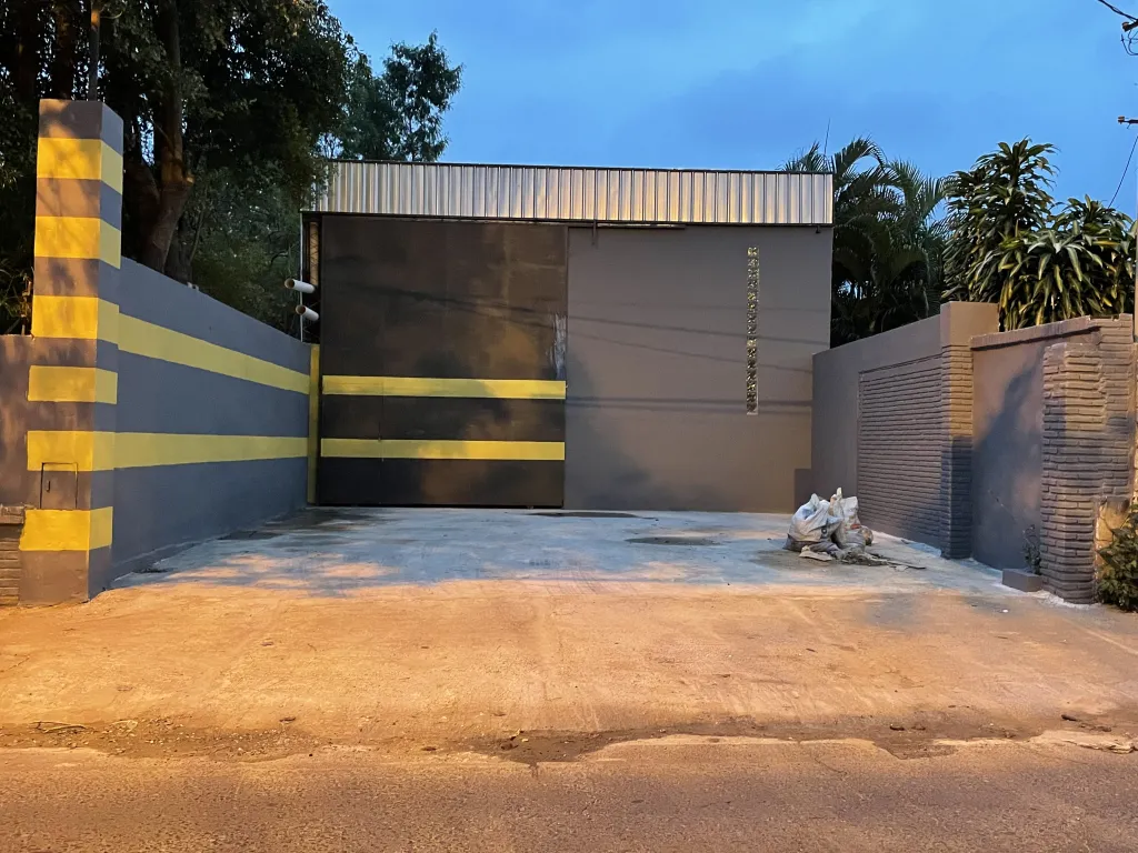 DEPÓSITO 300m2 sobre SACRAMENTO entre Stma Trinidad y Primer Presidente a estrenar! — foto 2