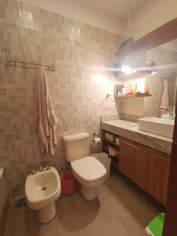 VENDO CAS-TRIPLEX DE 4 HABITACIONES EN BARRIO SAN CRISTOBAL. — foto 3