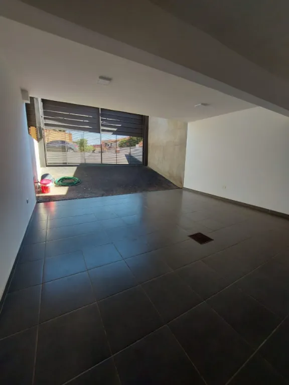 Triplex zona Conmebol a la venta — foto 3
