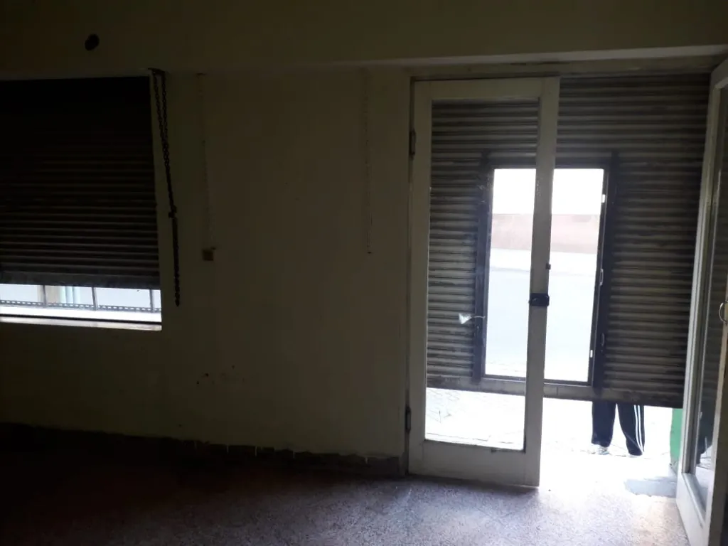 ALQUILO SALON COMERCIAL A METROS DEL HOTEL GUARANI, ASUNCION — foto 2