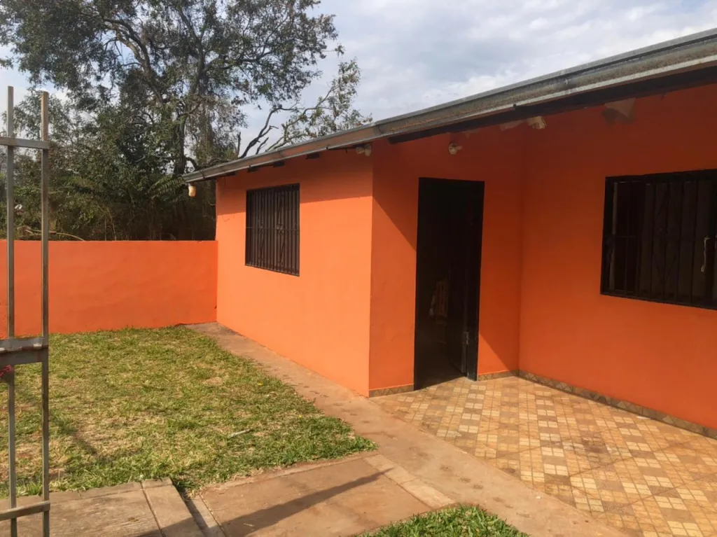 VENDO CASITA CON AMPLIO TERRENO EN ÑEMBY BARRIO RINCON!!!🏠🏠 — foto 3